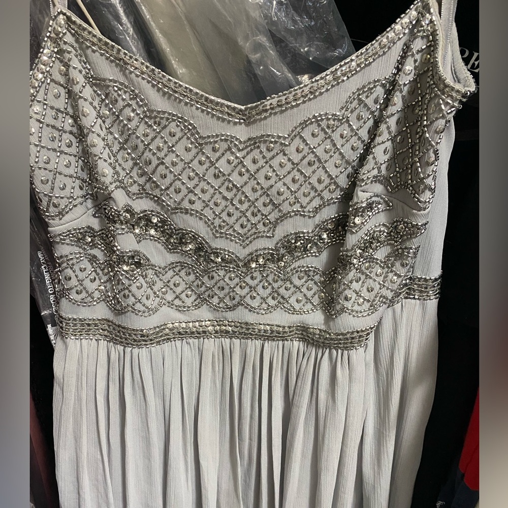 Adrianna Papell Beaded Light Grey Bridesmaid/Wedding Guest Dress Size 2